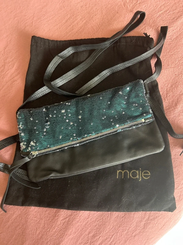 Jolie pochette Maje à sequins