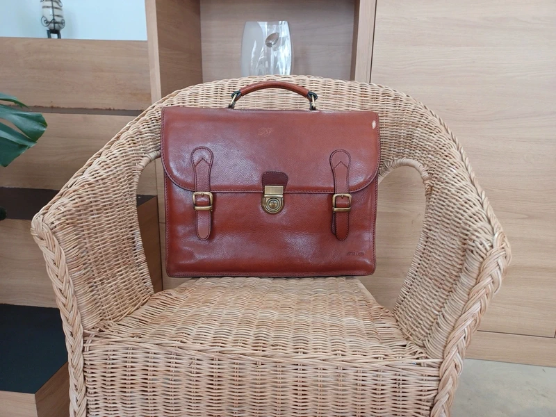 Cartable cuir marron Arthur & Aston