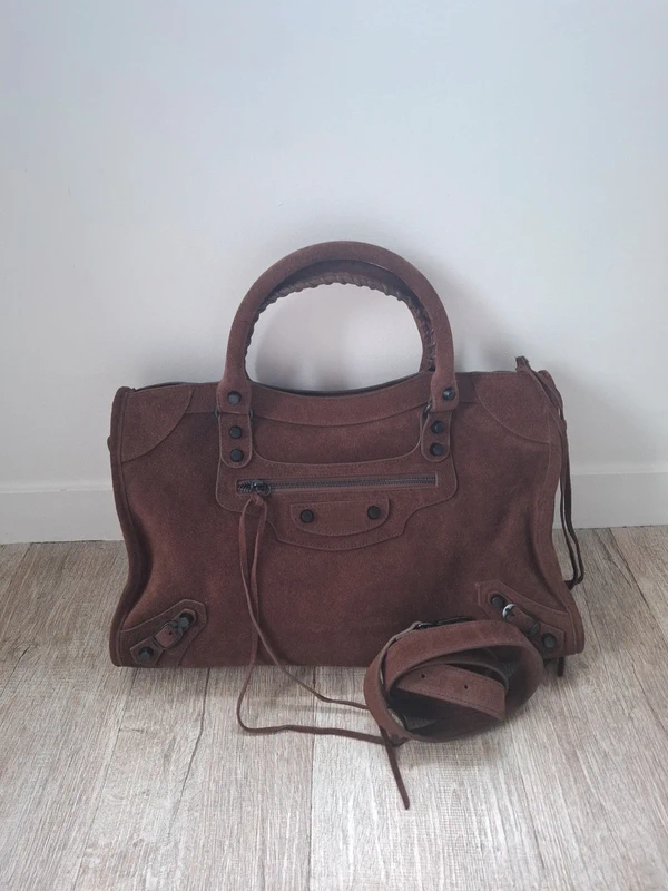Grand sac city avec bandouliere marron cuir et daim