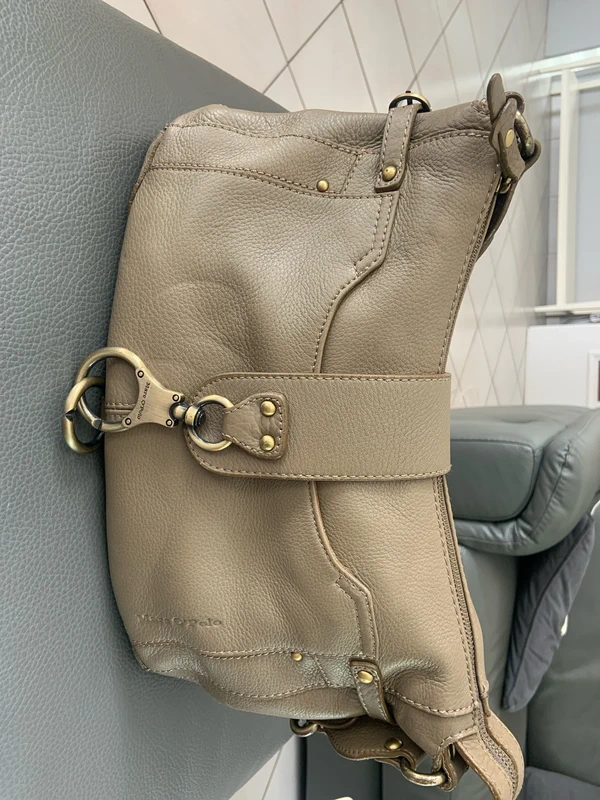Joli sac couleur taupe
